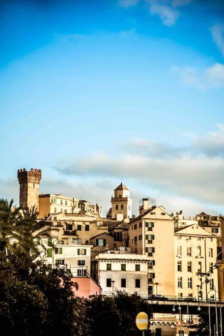 La Finestra Sul Cielo Del Porto Antico Di Genova Apartment Exterior photo