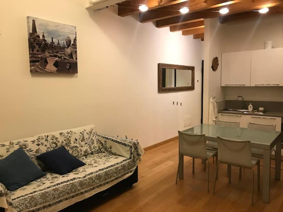 La Finestra Sul Cielo Del Porto Antico Di Genova Apartment Exterior photo